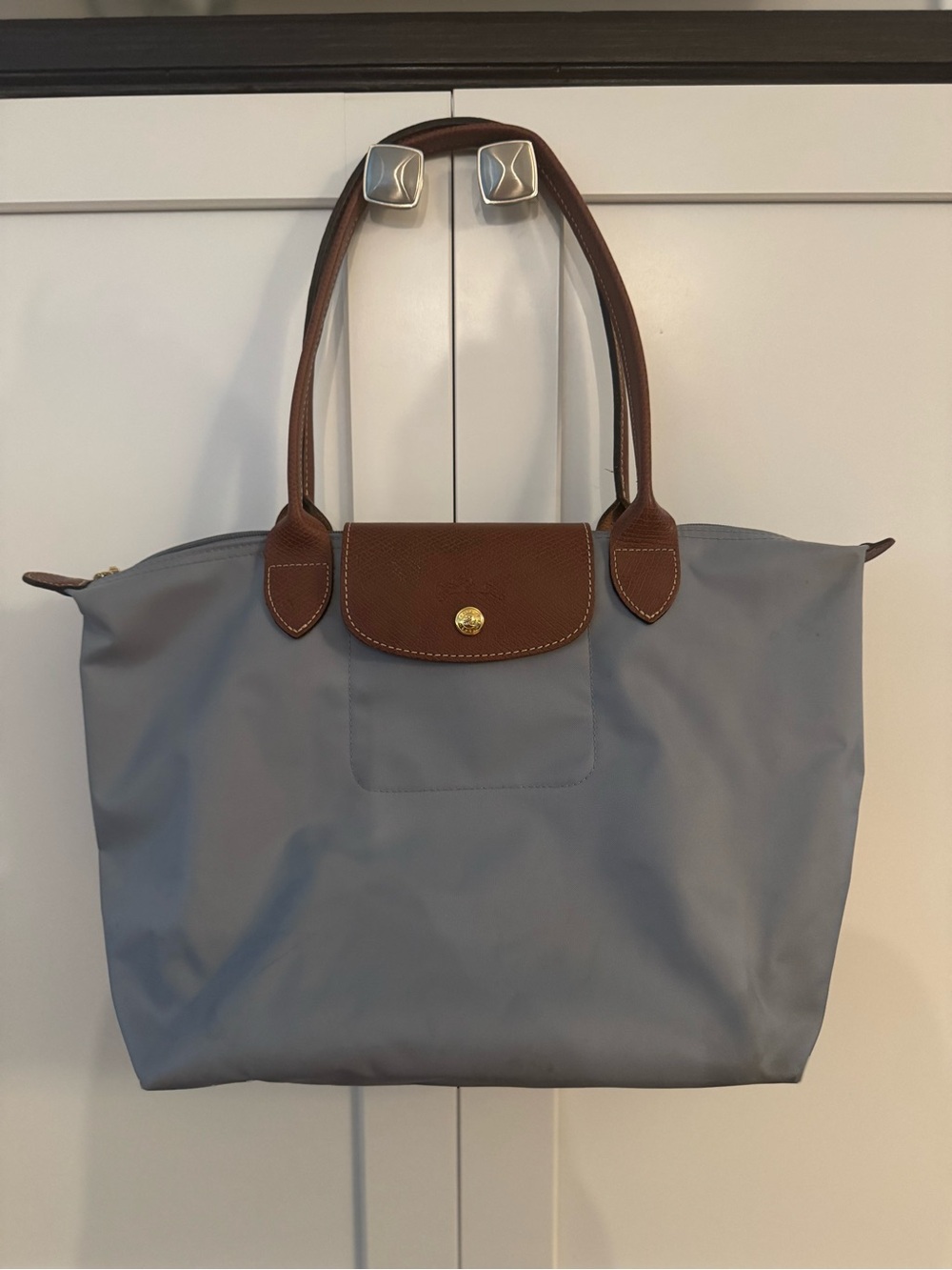 ❤️ Longchamp Gray/Blue Tote with Brown Leather Handles and Flap
